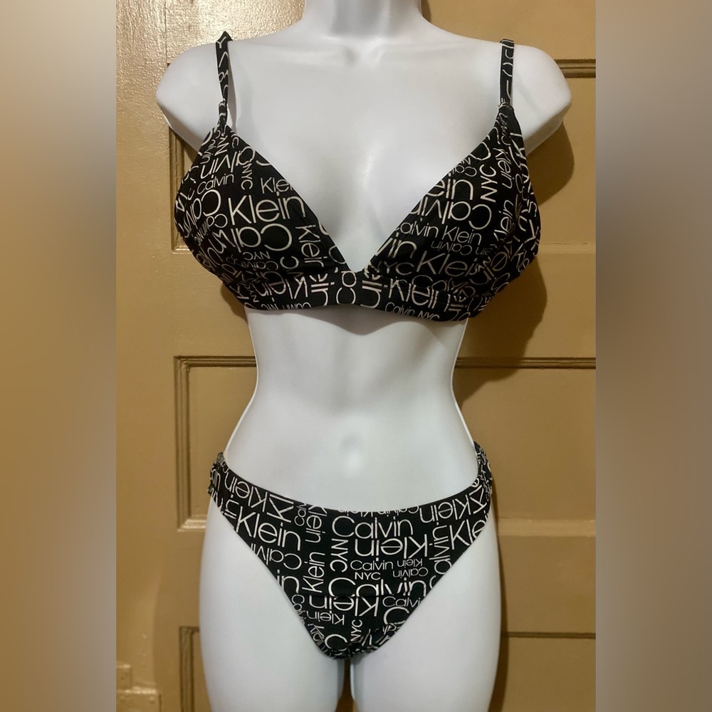 Calvin Klein bikini. Size M.